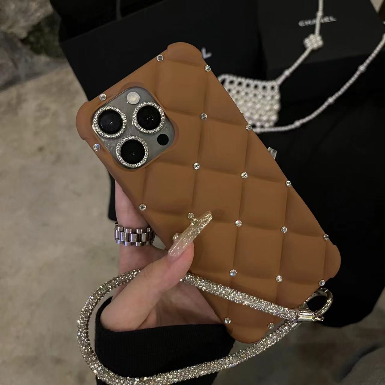 Premium Rhinestone Phone Case For Apple iPhone 16 Pro Max 16Pro 15 PM Shockproof Protective Cover With Luxury Design